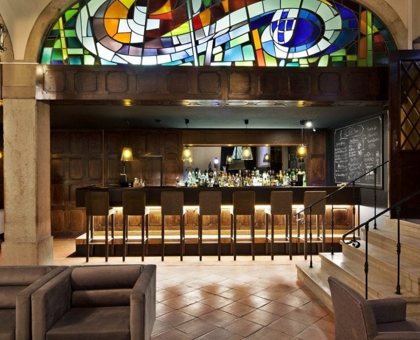 glory-bar-hotel-turim-845×684