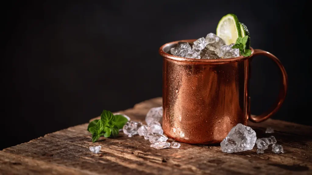 Drink com vodka Moscow Mule