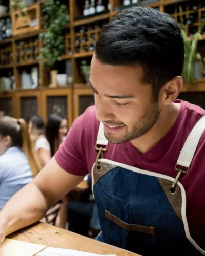 Estratégias de vendas: 11 dicas para ter um bar lucrativo